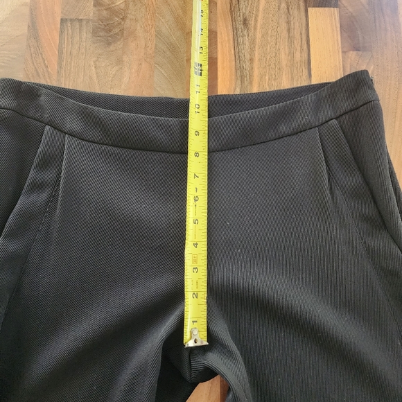 Akris Punto Straight Leg Cropped Tricotine Wool Ruffled Detail Pants Size 10 - Picture 11 of 14